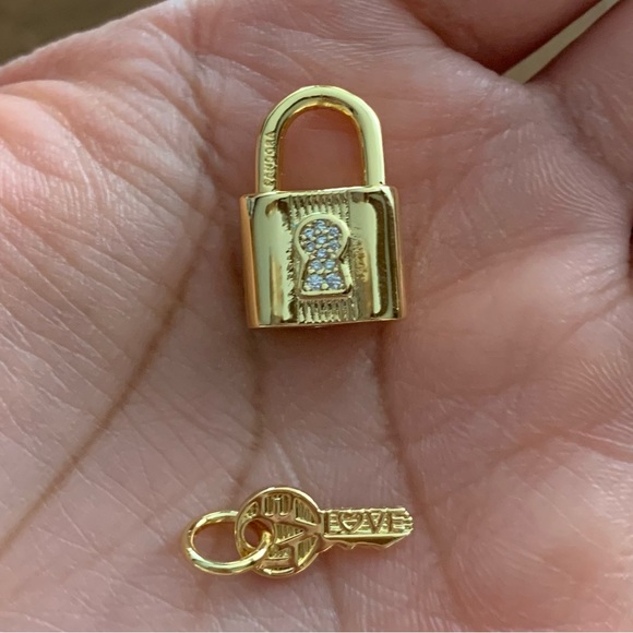 NWOT Padlock and Key CZ Dangle Charm Sterling Silver 925 - Picture 3 of 13